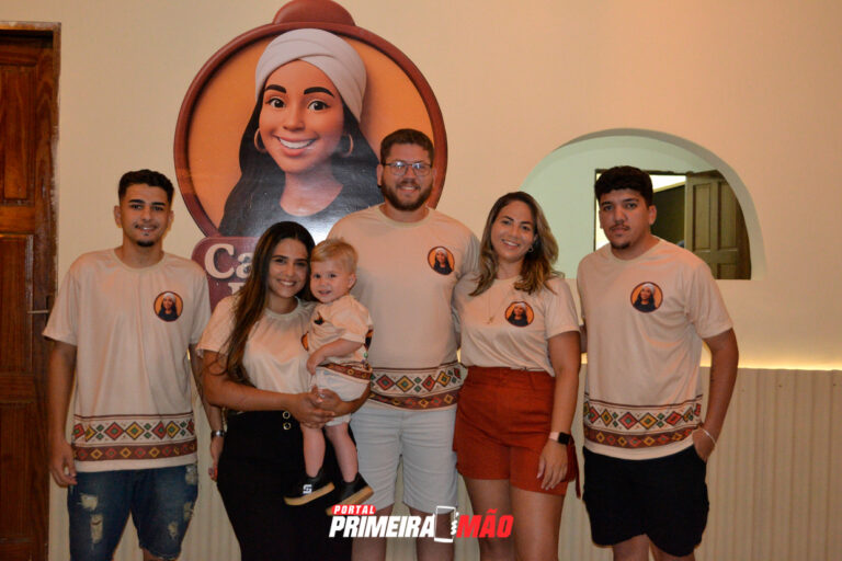 Cantinho Baiano é inaugurado com grande festa e casa cheia em Padre Marcos